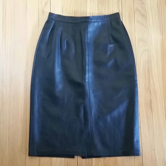 Black Leather Skirt 2/4